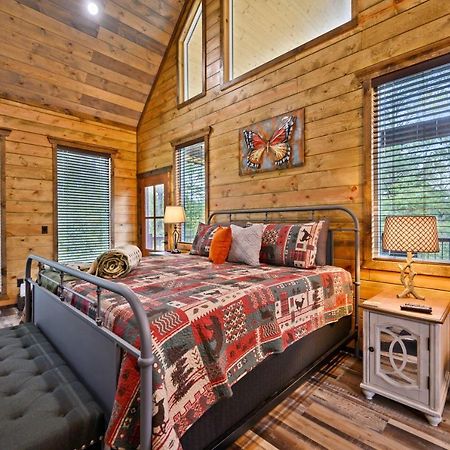 The Adirondack Honeymoon Hot Tub Soaking Tub Wood Burning Fireplace Stephens Gap Екстериор снимка