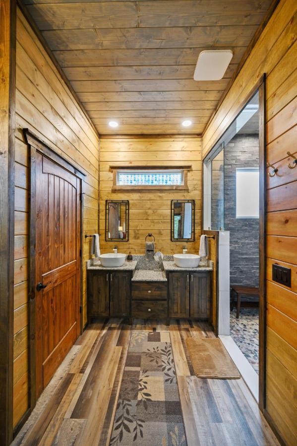 The Adirondack Honeymoon Hot Tub Soaking Tub Wood Burning Fireplace Stephens Gap Екстериор снимка