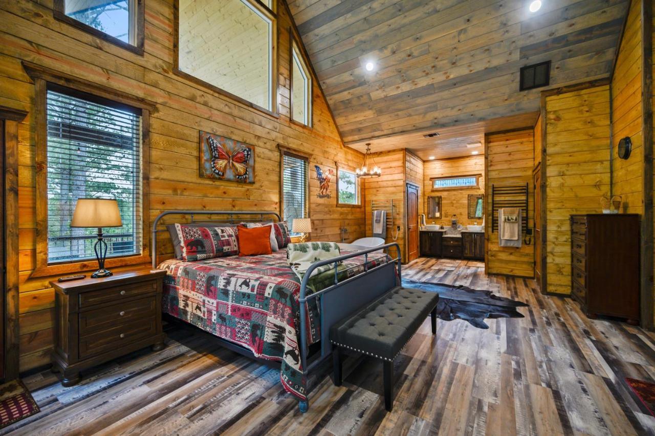 The Adirondack Honeymoon Hot Tub Soaking Tub Wood Burning Fireplace Stephens Gap Екстериор снимка