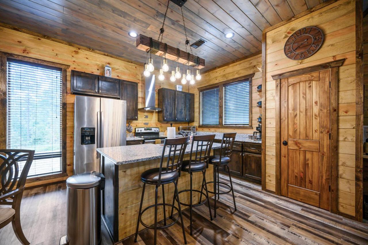 The Adirondack Honeymoon Hot Tub Soaking Tub Wood Burning Fireplace Stephens Gap Екстериор снимка