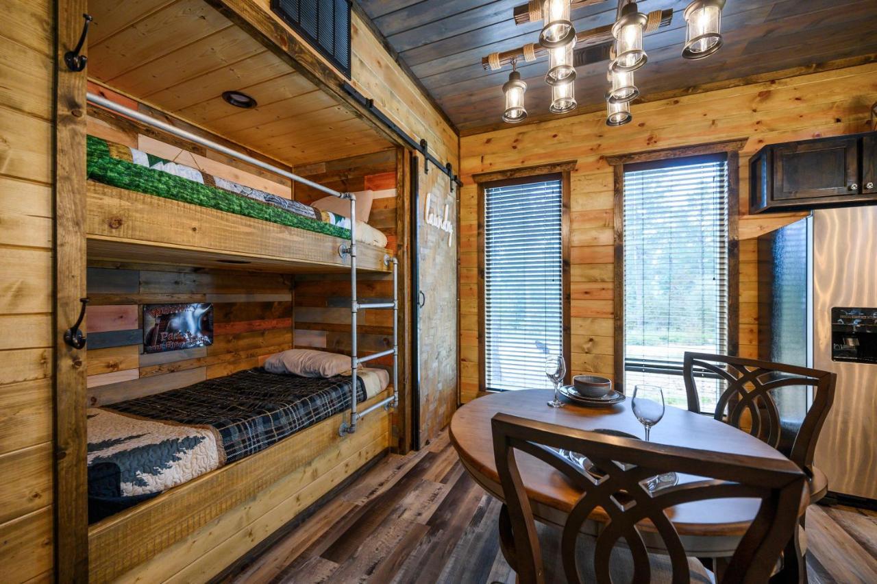The Adirondack Honeymoon Hot Tub Soaking Tub Wood Burning Fireplace Stephens Gap Екстериор снимка