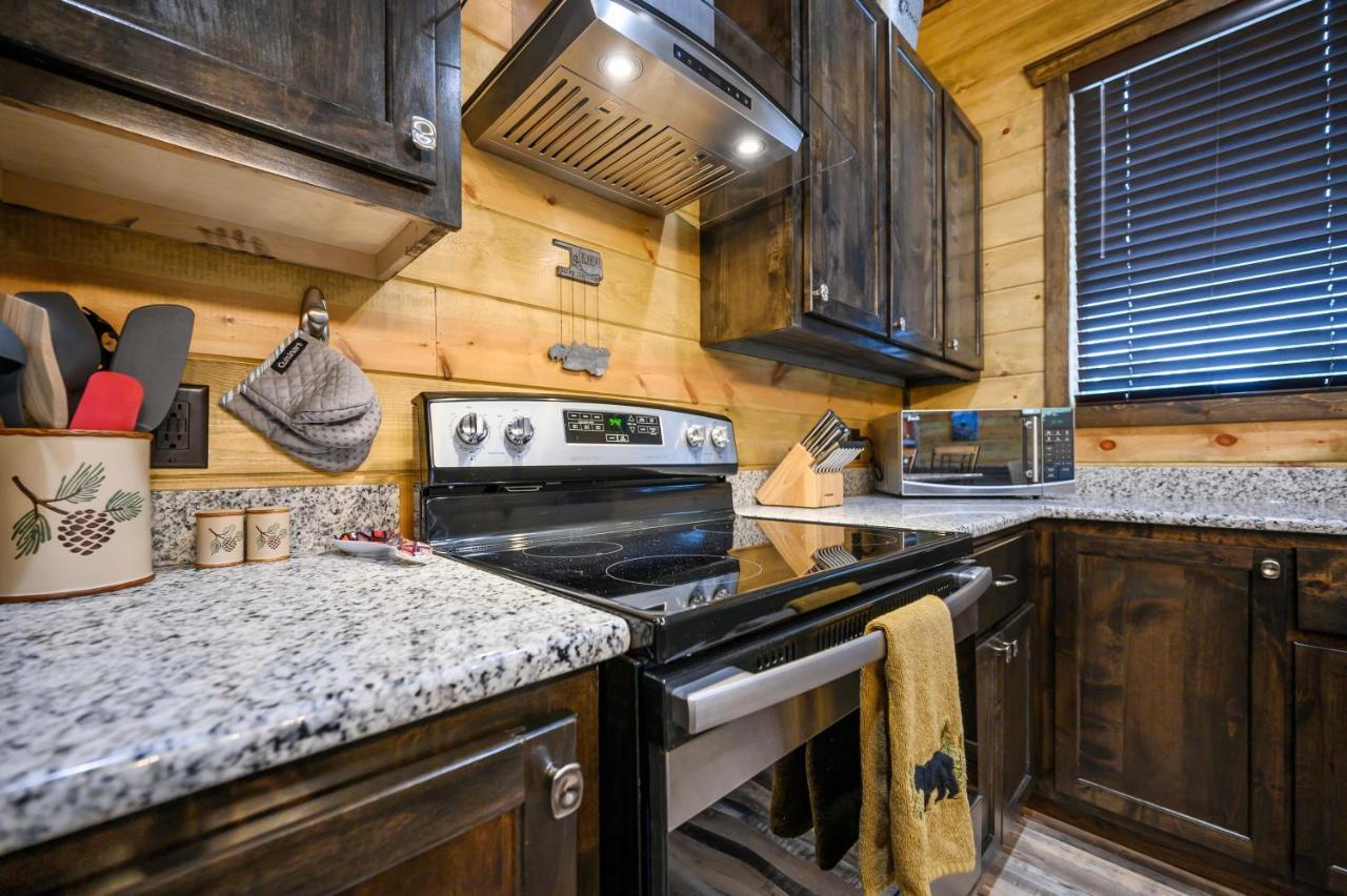 The Adirondack Honeymoon Hot Tub Soaking Tub Wood Burning Fireplace Stephens Gap Екстериор снимка