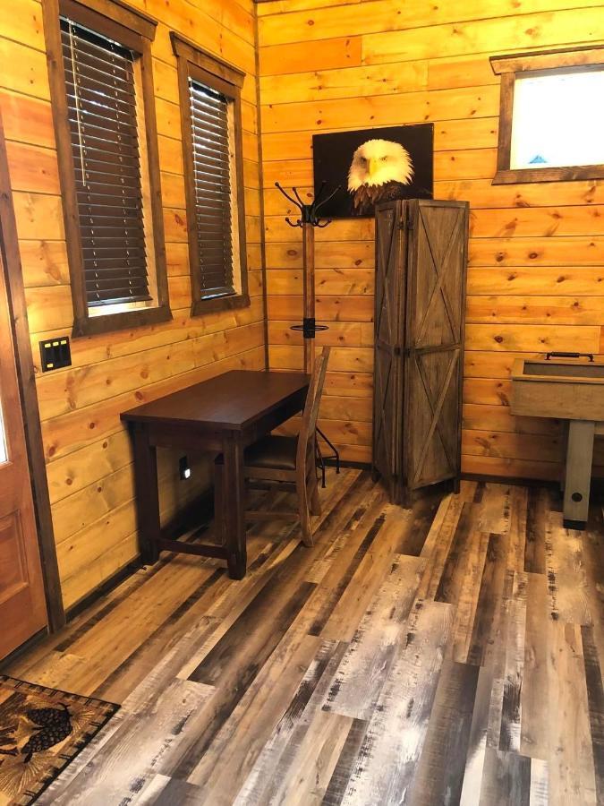 The Adirondack Honeymoon Hot Tub Soaking Tub Wood Burning Fireplace Stephens Gap Екстериор снимка